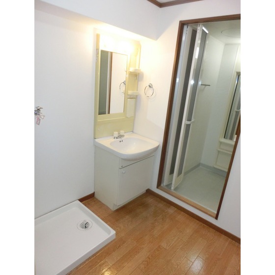 洗面設備　同タイプ物件内観イメージです。