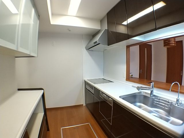 プレシェスト芦屋のキッチン写真