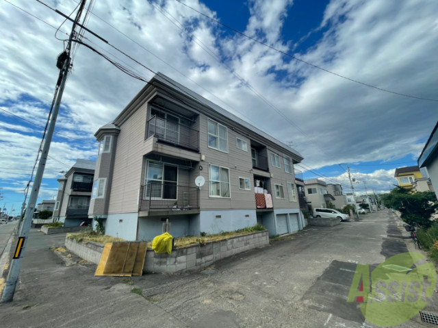 札幌市北区新琴似十一条のアパートの建物外観