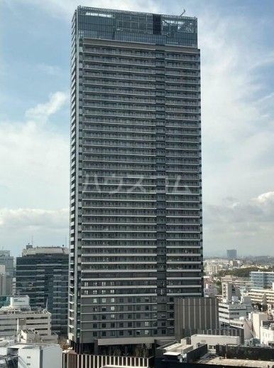 【THE YOKOHAMA FRONT TOWERの建物外観】