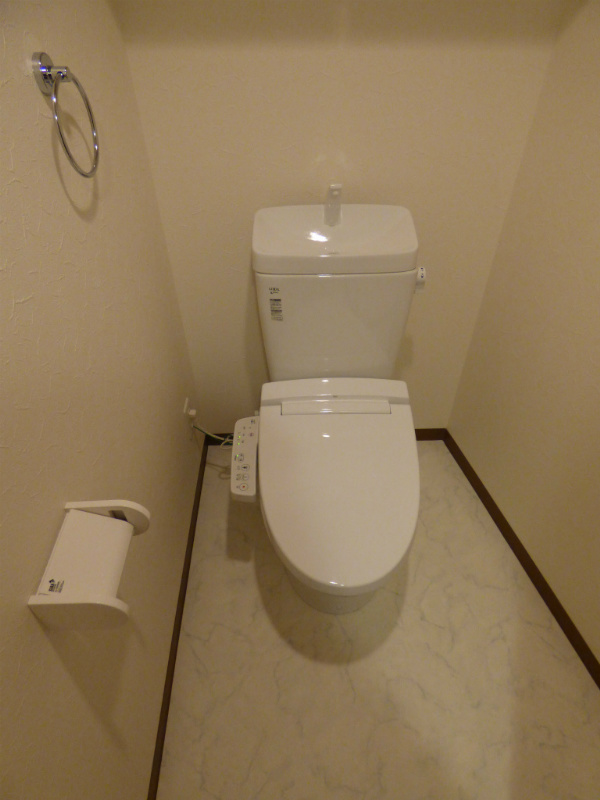 トイレ　【家具家電一式付き】【見学予約受付中】【仲介料減額】【弊社管