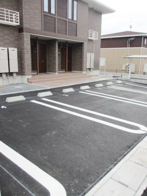 【枕崎市木原町のアパートの駐車場】