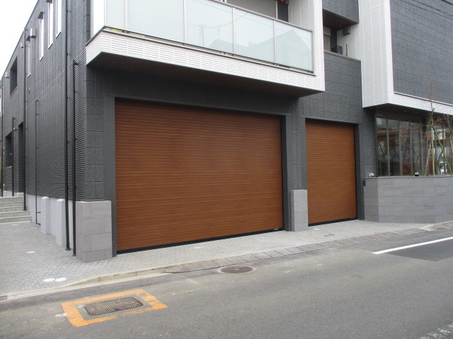 【世田谷区深沢のマンションの駐車場】