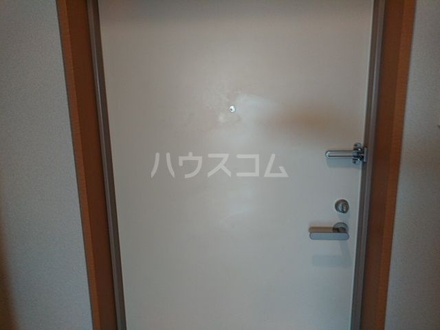 【名古屋市中村区太閤通のマンションの玄関】