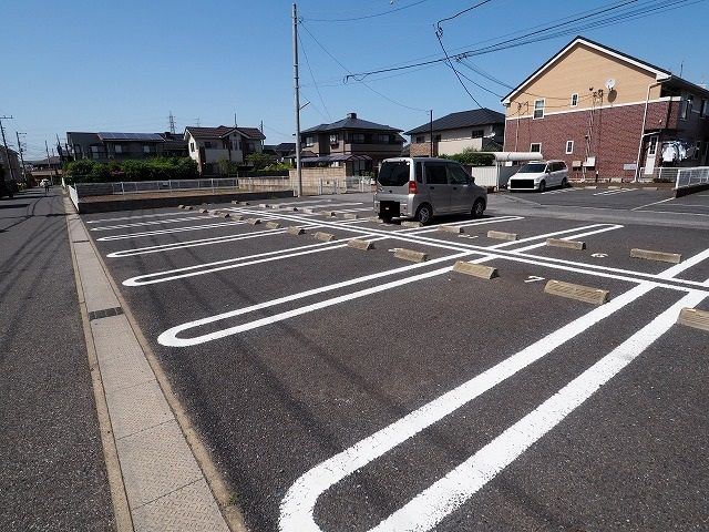 【船橋市三咲のアパートの駐車場】