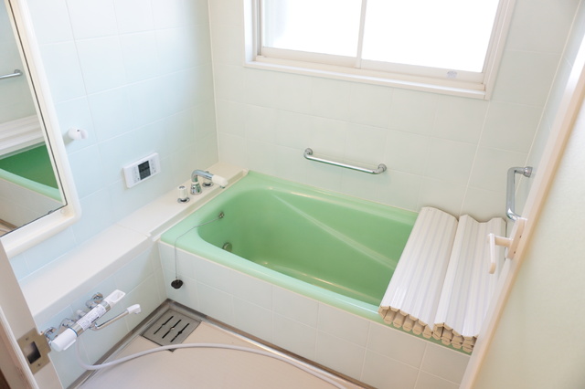 バス・シャワールーム　浴室