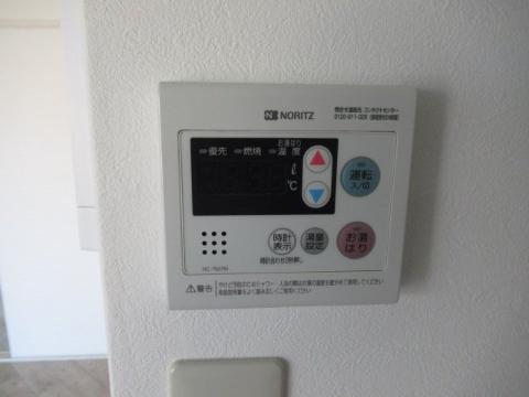 　その他設備　給湯パネル