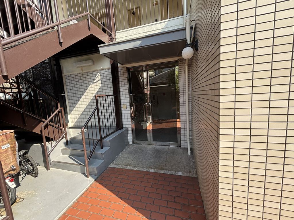 セキュリティ　エントランス