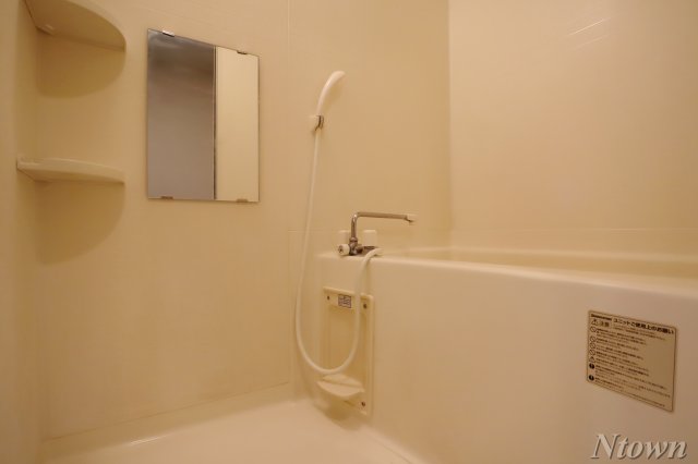 バス・シャワールーム　ゆったり過ごせるお風呂です