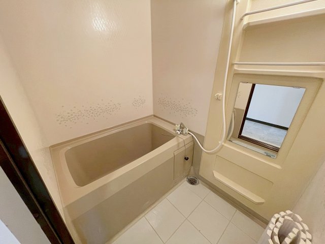 バス・シャワールーム　日々の暮らしに欠かせないお風呂です