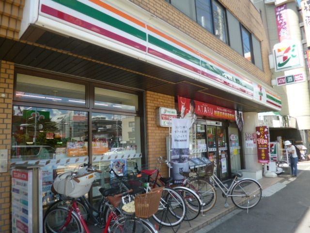 コンビニ　セブンイレブン（コンビニ）まで477m