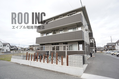 建物外観　南東から撮影