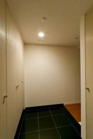 玄関　※別部屋参照