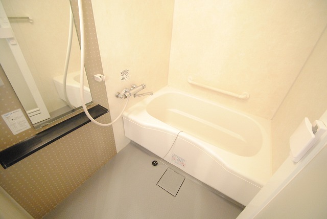 バス・シャワールーム　内装イメージ：同物件別室