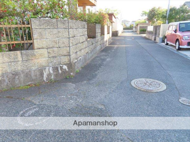 その他　前面道路（その他）まで0m