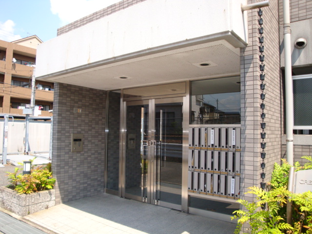 エントランス　ゆとりのあるエントランスです