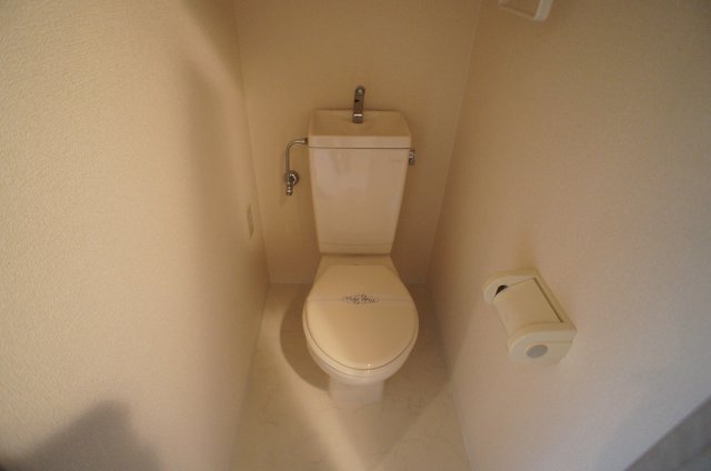 トイレ　ゆったりとした空間のトイレです