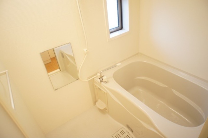 バス・シャワールーム　図面と現状に相違がある場合には現状を優先