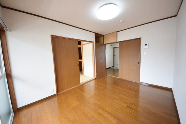 その他部屋・スペース　★大きな窓が、お部屋を明るくしてくれます★