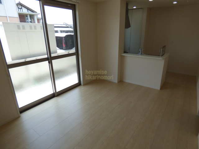 居室・リビング　写真は別号室