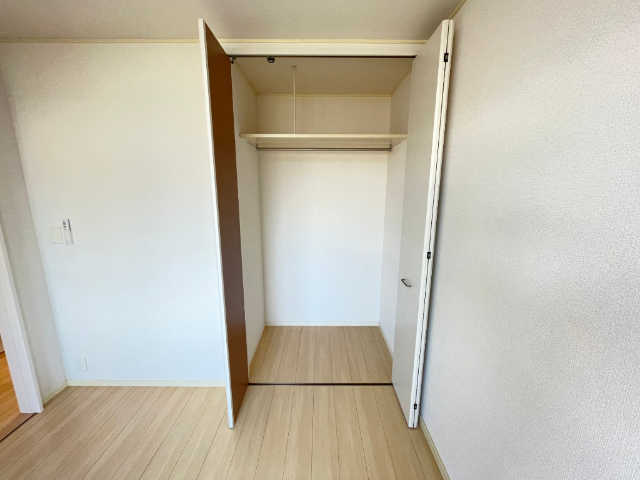 収納　クローゼット