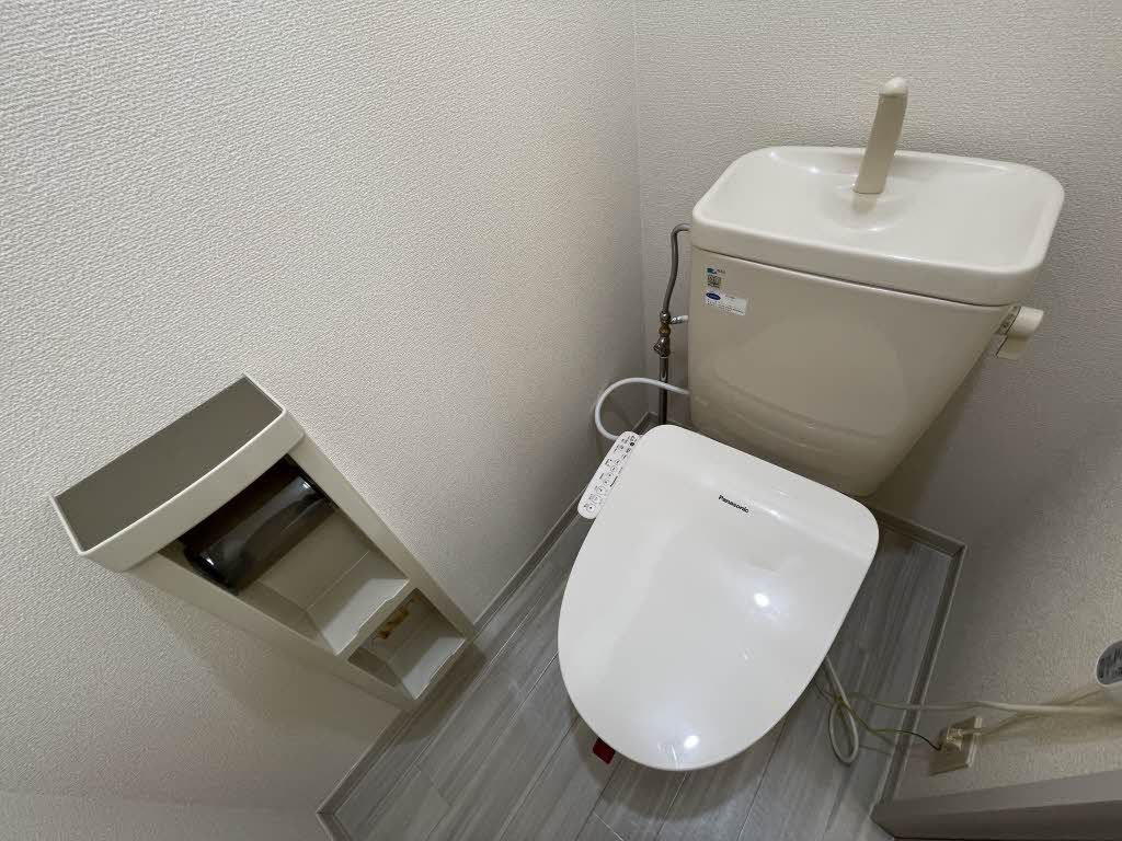 トイレ　トイレ