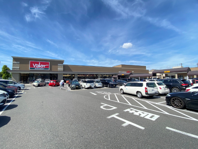 スーパー　バロー高辻店（スーパー）まで1183m