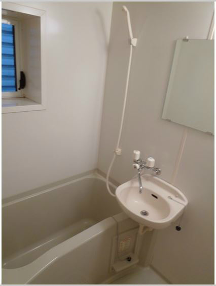 バス・シャワールーム　イメージ写真。