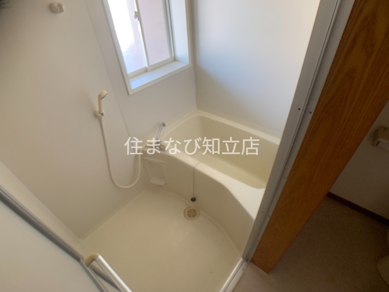 バス・シャワールーム　同型別棟写真