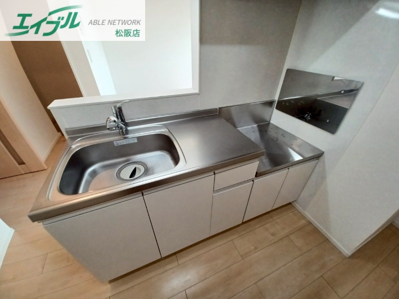 キッチン　同型参考写真