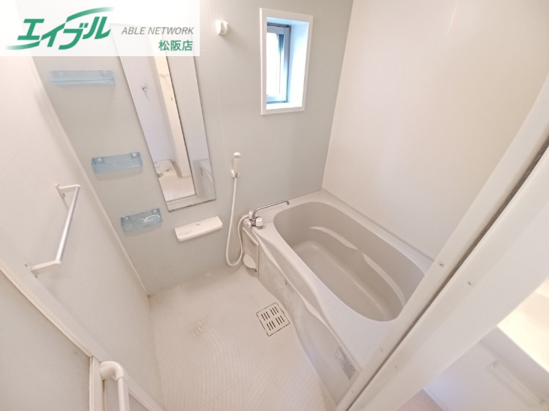 バス・シャワールーム　同型参考写真