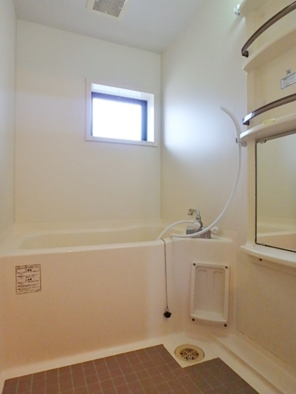 バス・シャワールーム　図面と現状に相違がある場合には現状を優先