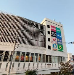 ショッピングセンター　サクラス（ショッピングセンター）まで772m