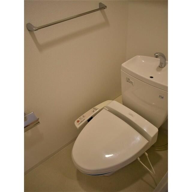 トイレ　コンパクトで使いやすいトイレです