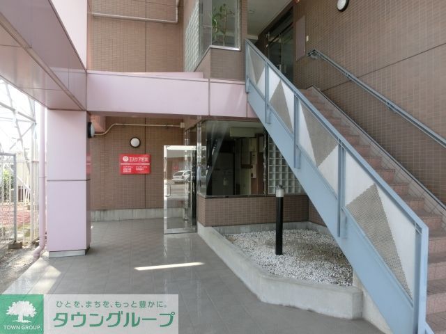 エントランス　お問合せはタウンハウジングまで！※現地待合わせ相談可能