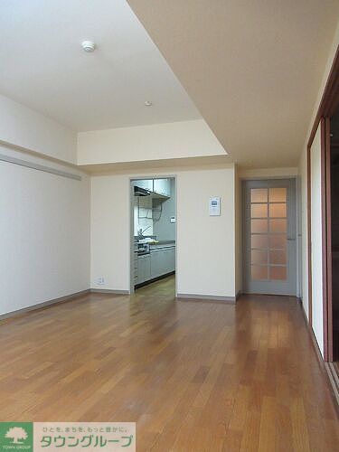 居室・リビング　LD約11.5畳　※同タイプ別部屋2021年6月撮影