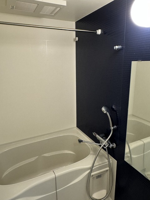 バス・シャワールーム　バスルーム