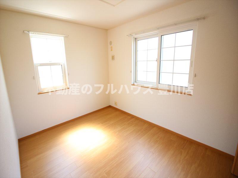 その他部屋・スペース　写真は反転タイプ別室