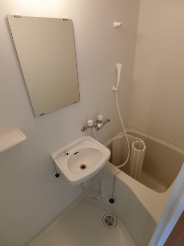 バス・シャワールーム　参考・2階