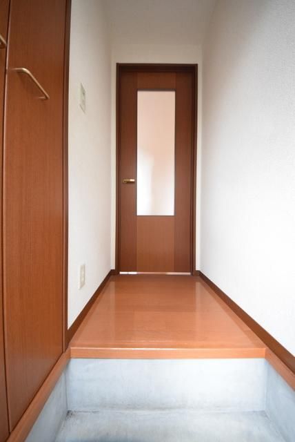 玄関　☆内見のご予約はタウンハウジングまで☆