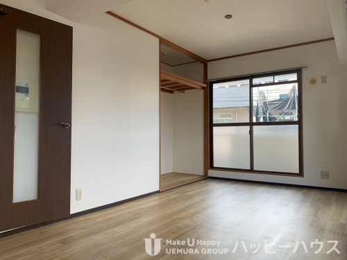 居室・リビング　類似の部屋の写真です。現状を優先とさせて頂きます。