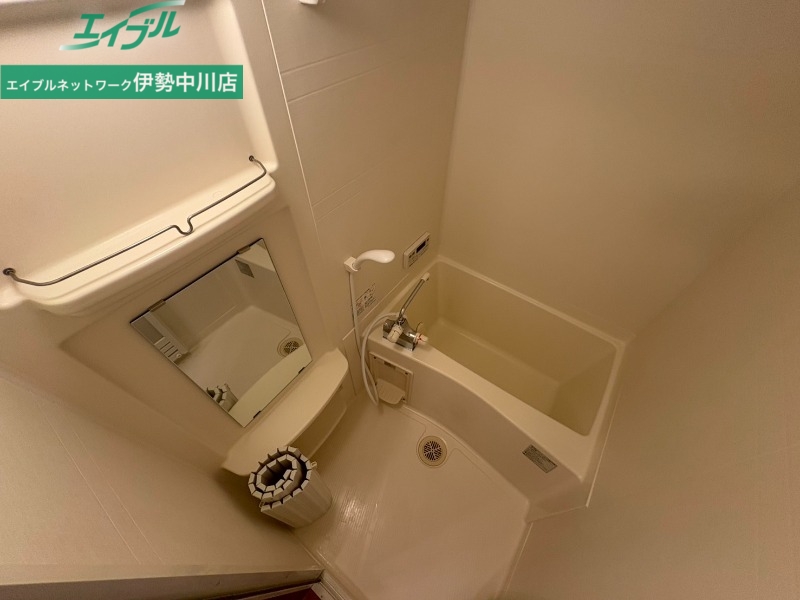 バス・シャワールーム　反転タイプ参考写真