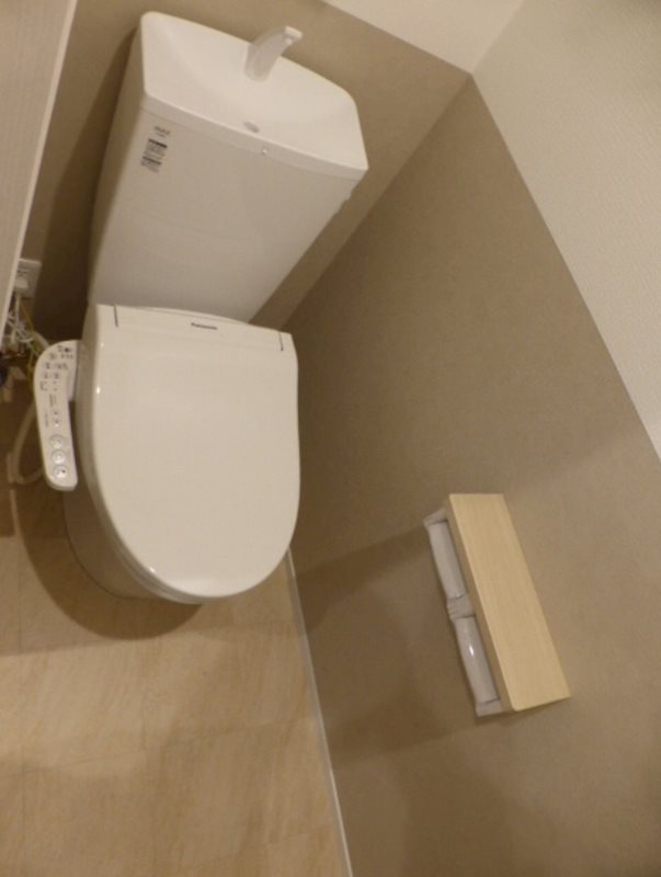 トイレ　※同物件別号室参考写真