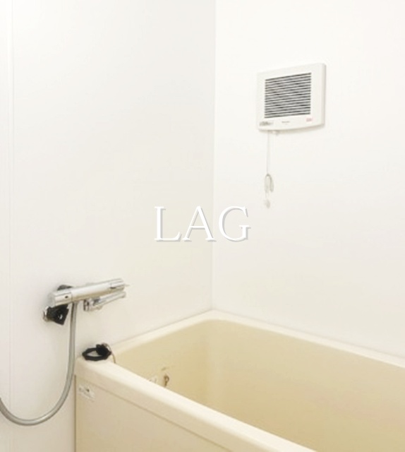 バス・シャワールーム　お風呂です。