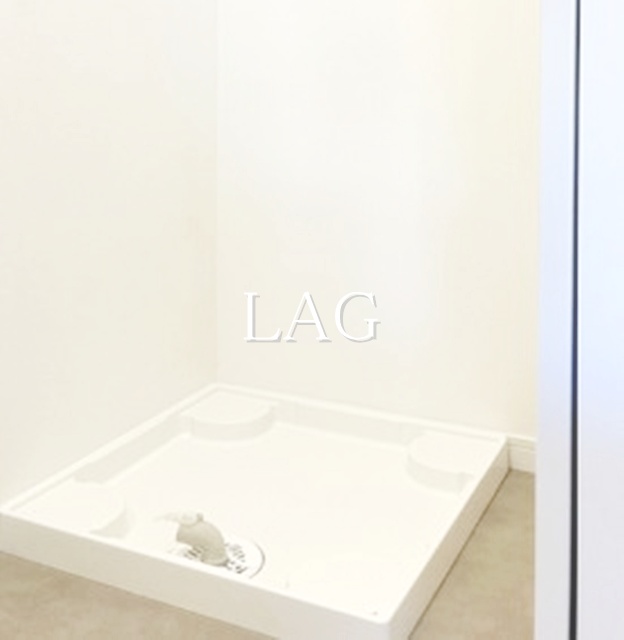 その他設備　室内洗濯機置場になります。