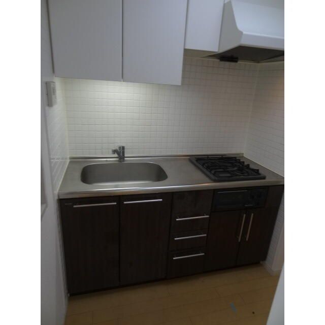 キッチン　※別部屋参考写真