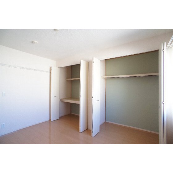 収納　※同仕様、別の部屋の写真です