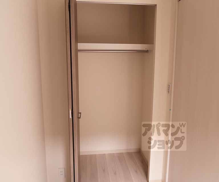 収納　１１５号室の室内写真です