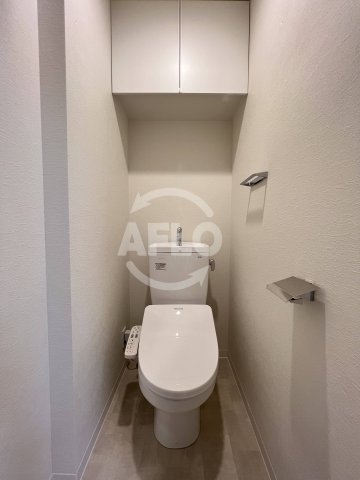 トイレ　スプランディッド堀江　温水洗浄便座