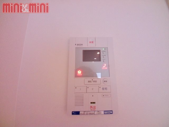 セキュリティ　ＳＥＣＯＭとＴＶモニターホンついていて安心